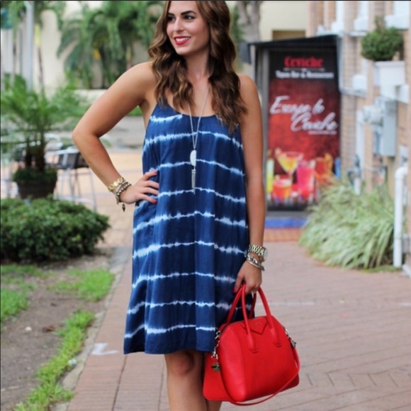 Madewell Dresses & Skirts - Madewell blue white tie dye dress